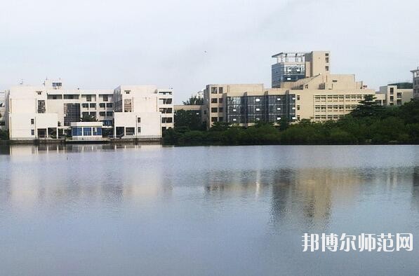 海南大學(xué)師范學(xué)院海甸校區(qū)招生辦聯(lián)系電話(huà)