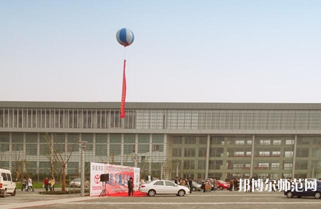 蘇州職業(yè)師范大學(xué)招生辦聯(lián)系電話(huà)