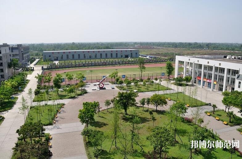 成都電子信息幼兒師范學(xué)校2018年報名條件、招生對象
