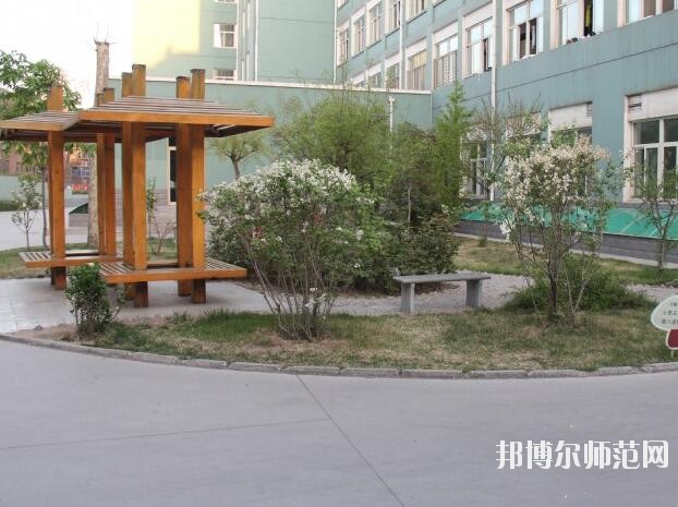 保定女子職業(yè)幼兒師范中專學校網站網址