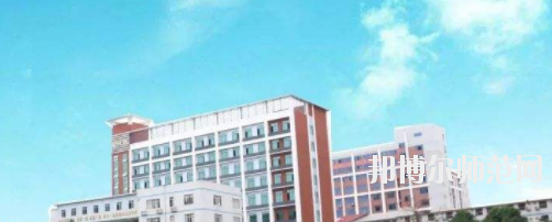 廣西中專幼師學(xué)?？梢钥即髮? width=