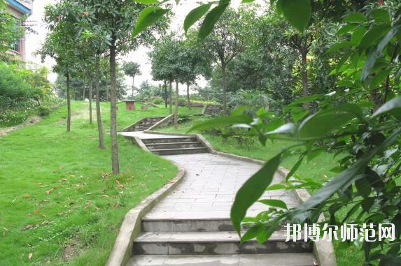 重慶市工業(yè)幼師學校怎么樣、好不好