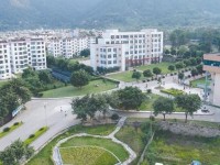 云南2021年讀幼師學(xué)校多少錢(qián)