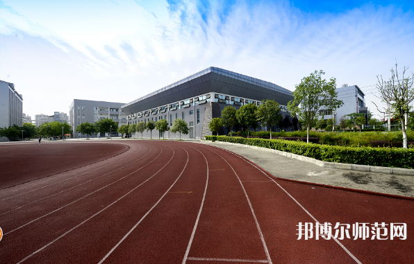 四川商業(yè)服務(wù)技工幼兒師范學(xué)校2023年怎么樣、好不好