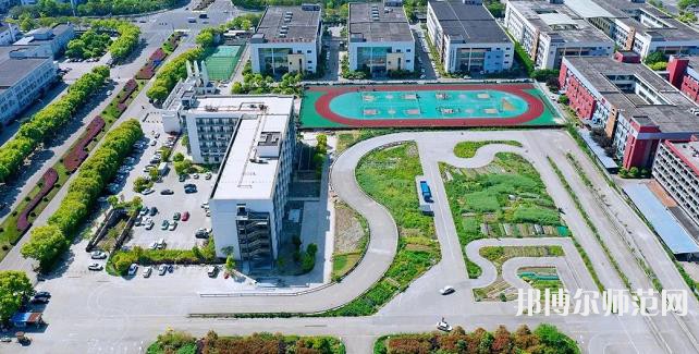貴州貴陽(yáng)中山科技幼兒師范學(xué)校2023年招生辦聯(lián)系電話(huà)