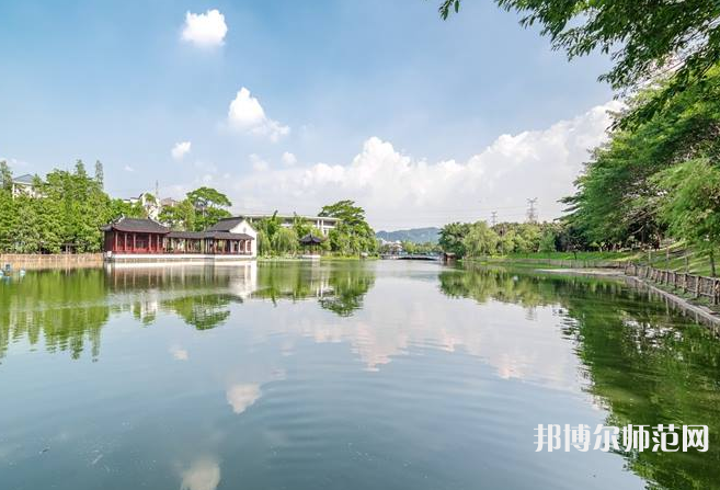 廣東外語外貿(mào)師范大學(xué)南國商學(xué)院2023年報(bào)名條件、招生要求、招生對象