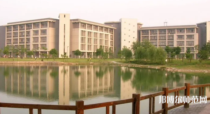 安徽大學(xué)師范學(xué)院磬苑校區(qū)2023年報(bào)名條件、招生要求、招生對(duì)象