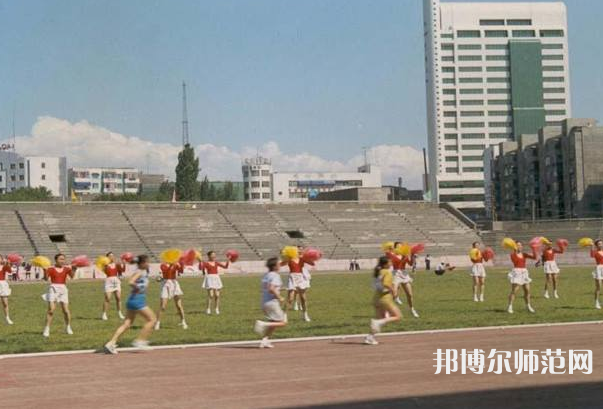 烏魯木齊職業(yè)師范大學(xué)2023年報(bào)名條件、招生要求、招生對(duì)象