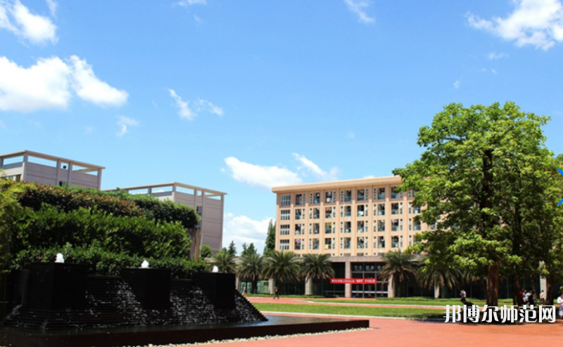 四川大學錦江師范學院2023年報名條件、招生要求、招生對象 