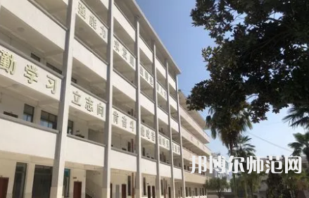 2023年桂林興安師范學(xué)校報名條件、招生對象