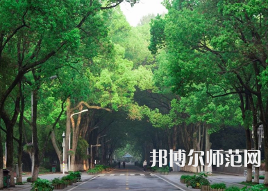 2023年華中師范大學(xué)報(bào)名條件、招生對(duì)象