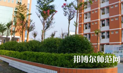 2023年瀘州電子機械幼師學(xué)校報名條件、招生對象