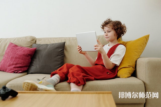滇西科技師范學(xué)院介紹、地址