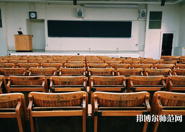 伊春職業(yè)師范學(xué)院介紹、地址
