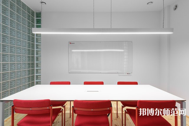 阿克蘇職業(yè)技術(shù)師范學(xué)院介紹、地址